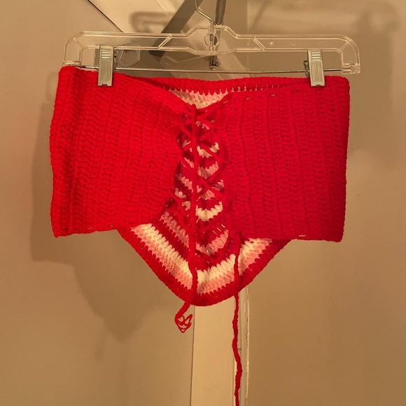 Holiday Geometric Sleeveless Tanks & Camis - Picture 4 of 4